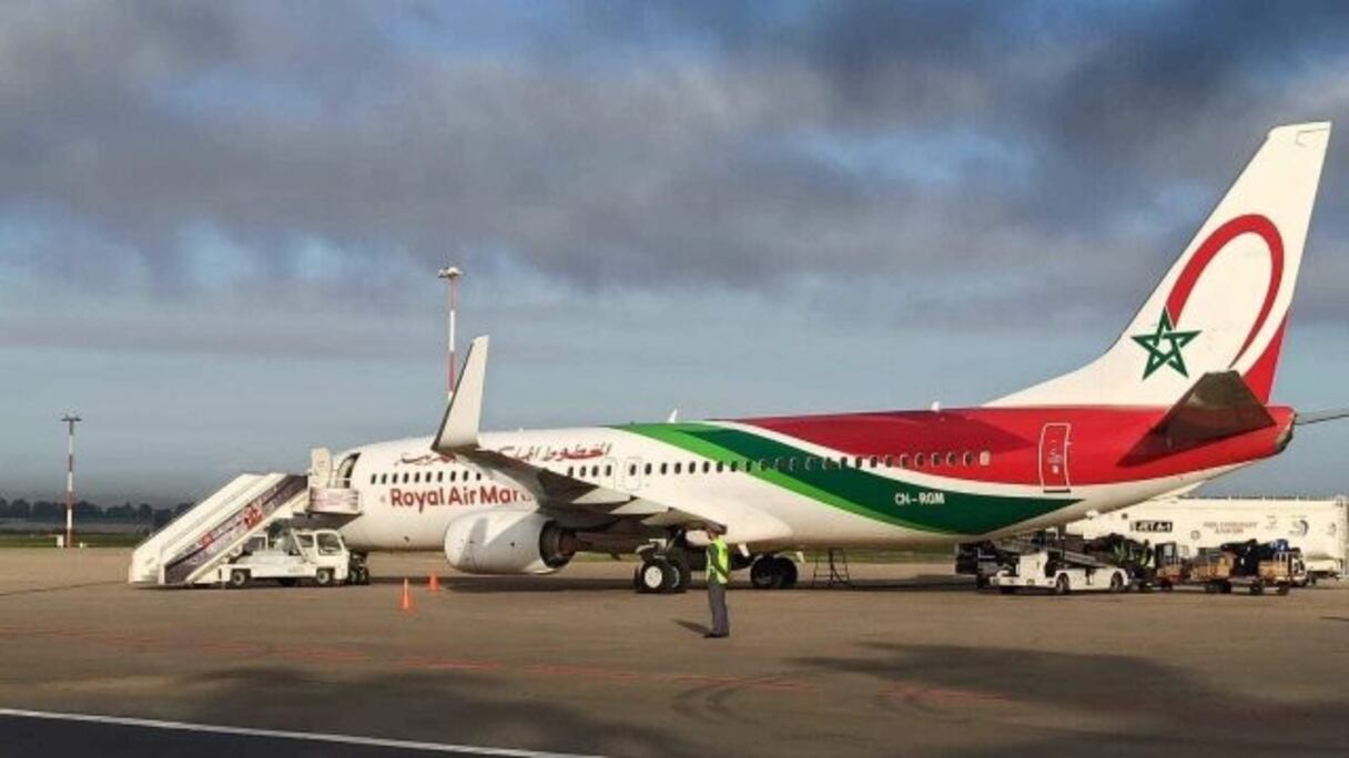 Le Boeing 737-9 Dreamliner de Royal Air Maroc était prêt à transporter les Lionceaux de l’Atlas pour prendre part au CHAN 2022, vendredi 13 janvier 2023 à l'aéroport de Rabat-Salé.