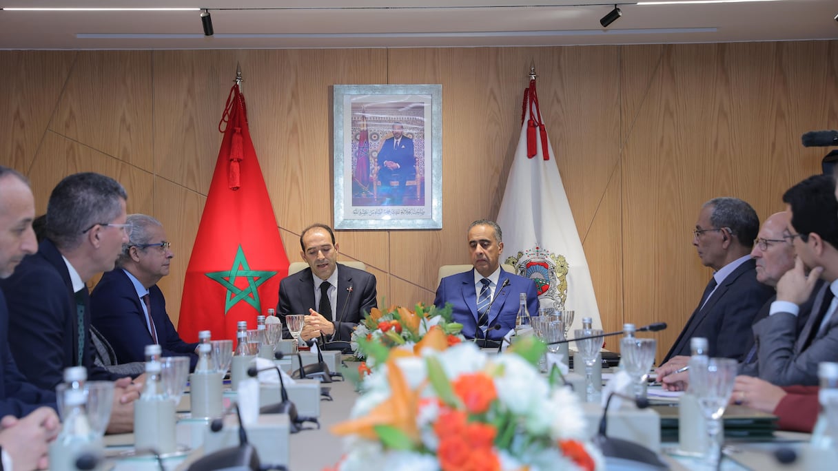 توقيع اتفاقية شراكة وتعاون بين الهيئة الوطنية للنزاهة والوقاية من الرشوة ومحاربتها وقطب المديرية العامة للأمن الوطني والمديرية العامة لمراقبة التراب الوطني