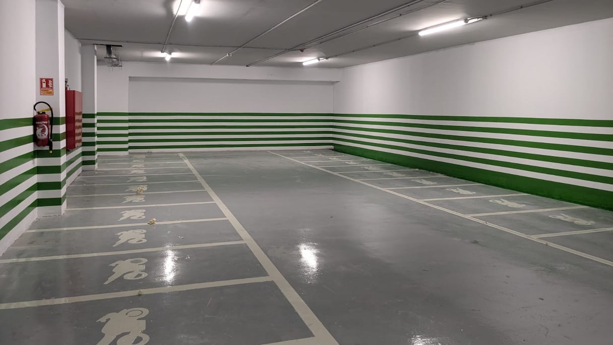 مرآب مثلث الفنادق