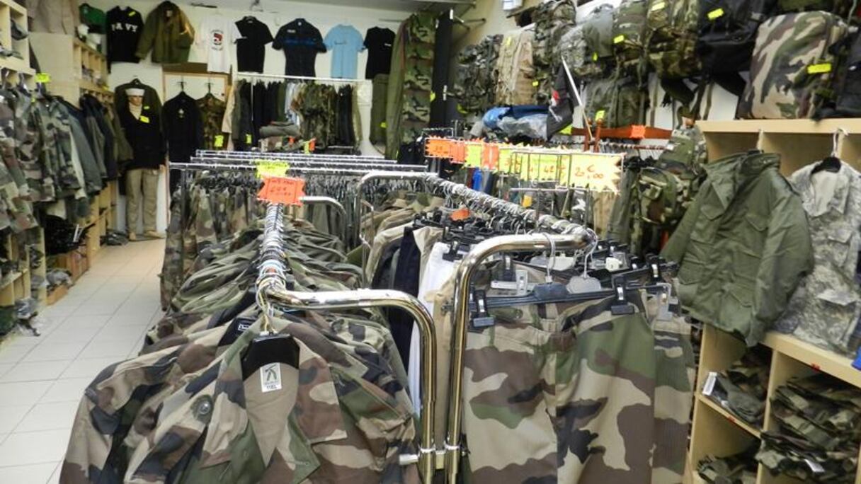 Vêtements militaires.