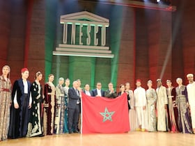 La candidature du Maroc pour l'inscription du dossier portant sur "le caftan marocain: art, traditions, savoir-faire", a été acceptée par le Comité intergouvernemental pour la sauvegarde du patrimoine culturel immatériel de l'UNESCO, le 10 décembre 2025, à New Delhi.