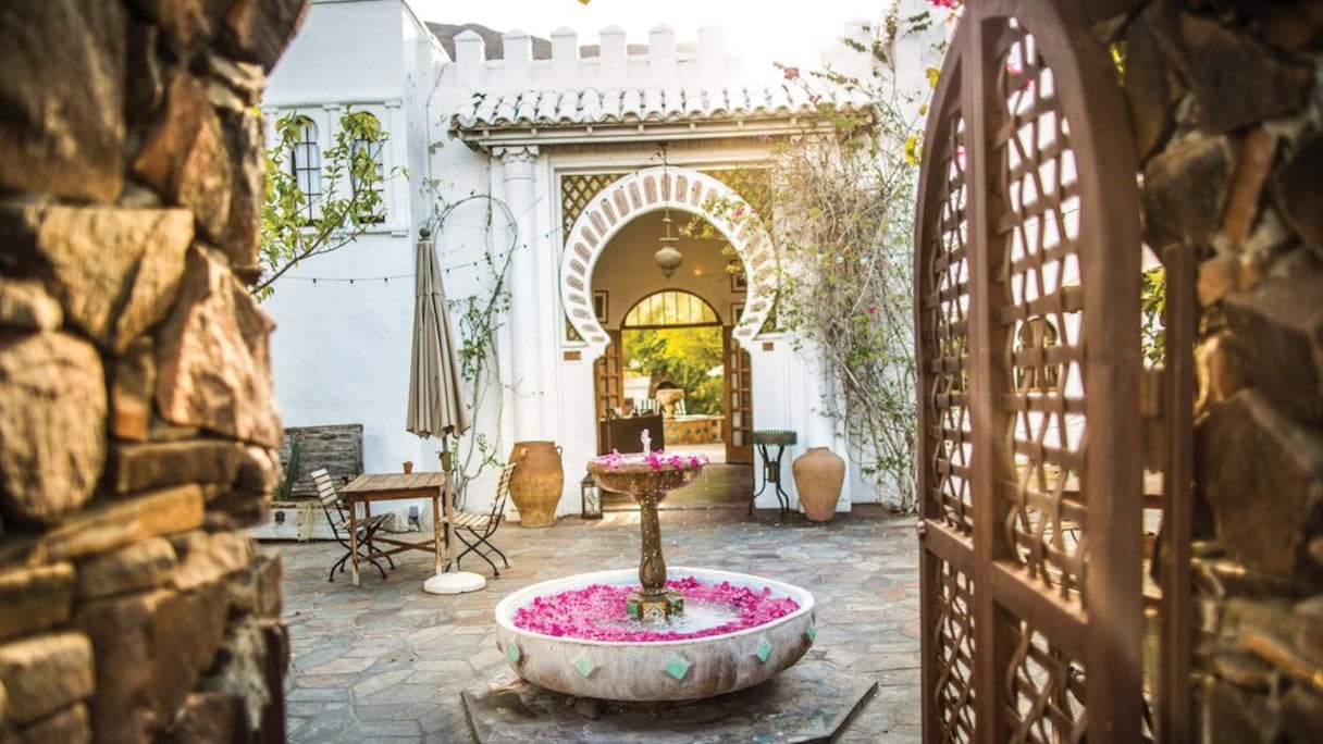 La pension Korakia, anciennement Dar Maroc, a été bâtie en 1924 à Palm Springs, en Californie par le peintre écossais Gordon Coutts.