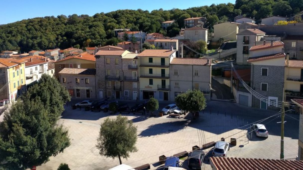 Le petit village d'Ollolai, en Sardaigne.