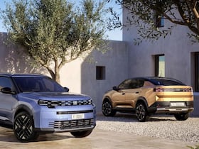 Les nouveaux Fiat Grizzly et Fastback produits dans l'usine Kenitra de Stellantis.