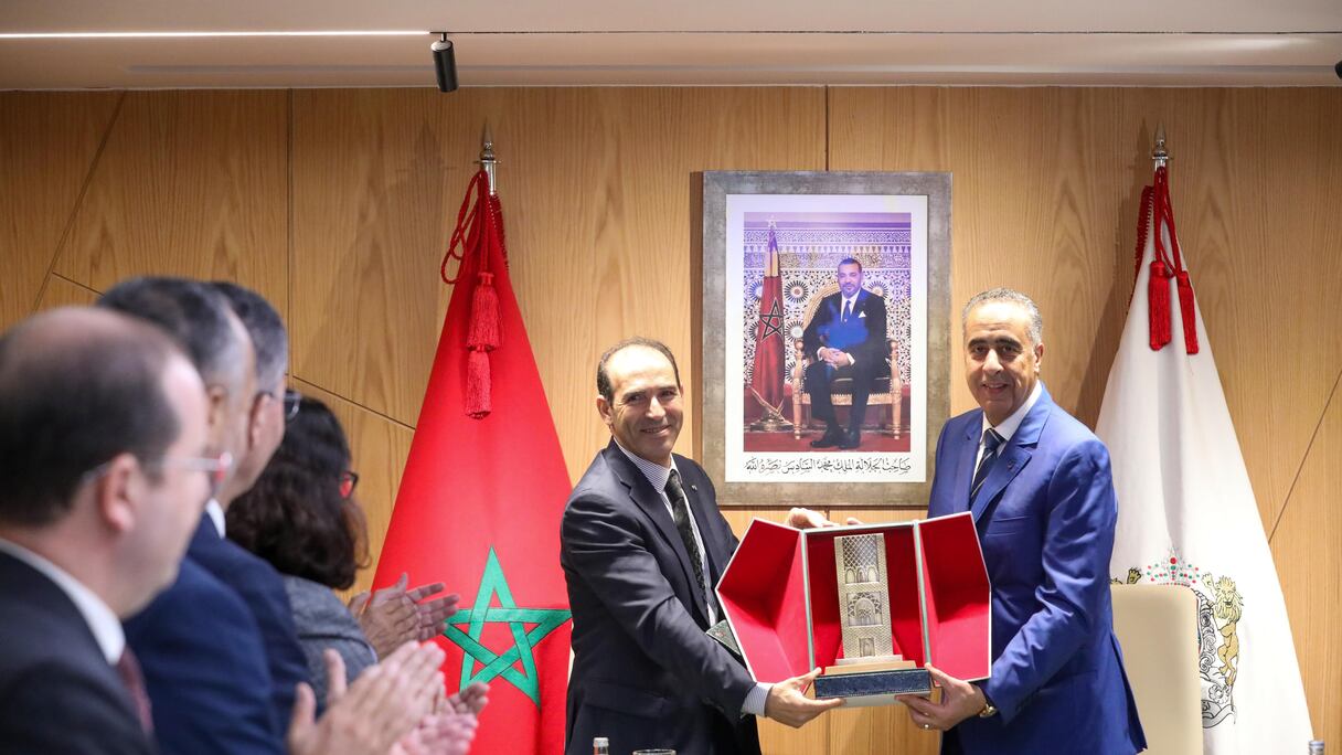 توقيع اتفاقية شراكة وتعاون بين الهيئة الوطنية للنزاهة والوقاية من الرشوة ومحاربتها وقطب المديرية العامة للأمن الوطني والمديرية العامة لمراقبة التراب الوطني