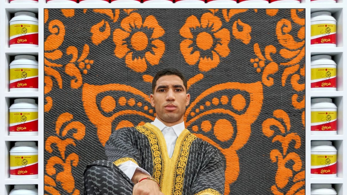 La nouvelle paire de crampons Under Armour d'Achraf Hakimi, signés par l'artiste Hassan Hajjaj et conçus à l'occasion de la CAN.