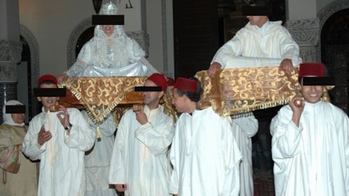 La noce a viré au scandale.