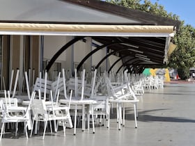 Pour prévenir tout risque de propagation du coronavirus, cafés et restaurants ont dû baisser le rideau, ici à Agadir.