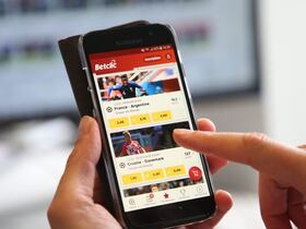 Les jeux de hasard sportifs sont désormais à la portée du clic des enfants.