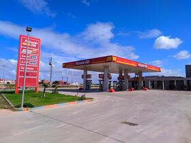 Une station Pétromin Oils.
