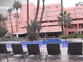 A Marrakech, touristes et MRE se ruent vers les derniers avions à destination de la France, avant la suspension des vols, dimanche 28 novembre 2021, à 23h59.