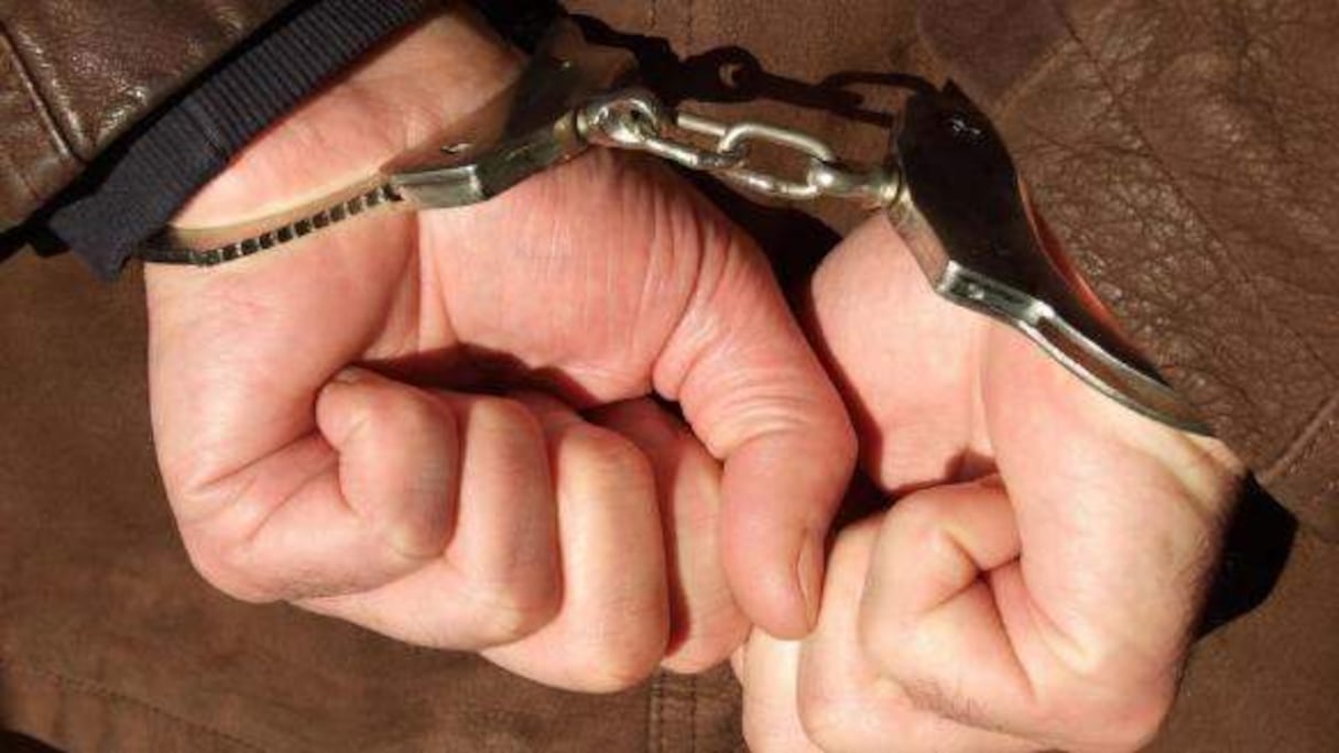 Faux colonel, vrai escroc.