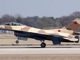Un F-16 Fighting Falcon, avion de chasse des Forces Royales Air (FRA).