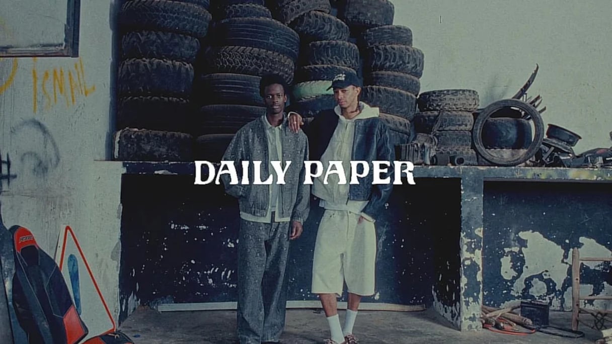 "Off Road", la collection Printemps-Eté 2026 de la marque "Daily Paper" a été shootée à la ferraille de Marrakech.