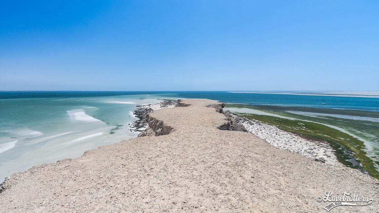 Tout au sud du Maroc, au Sahara occidental, Dakhla est un lieu idyllique, sauvage et calme où le temps semble s'être arrêté.