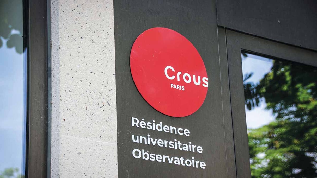 Le Centre Régional des Œuvres Universitaires et Scolaires (CROUS) aide les étudiants au quotidien pour améliorer leurs conditions de vie et favoriser la réussite de leurs études.