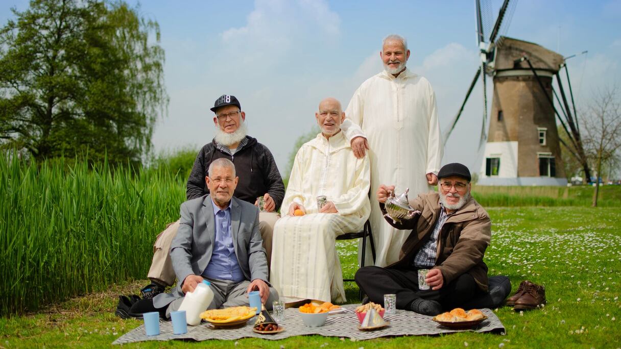 La 2ème saison de la série-documentaire "Mocronado's", consacrée aux premiers travailleurs marocains aux Pays-Bas, est diffusée depuis le 6 septembre 2025.