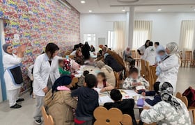 Le Centre méditerranéen de l’enfant à M'diq a accueilli 30 enfants évacués des zones exposées, accompagnés de leurs familles.