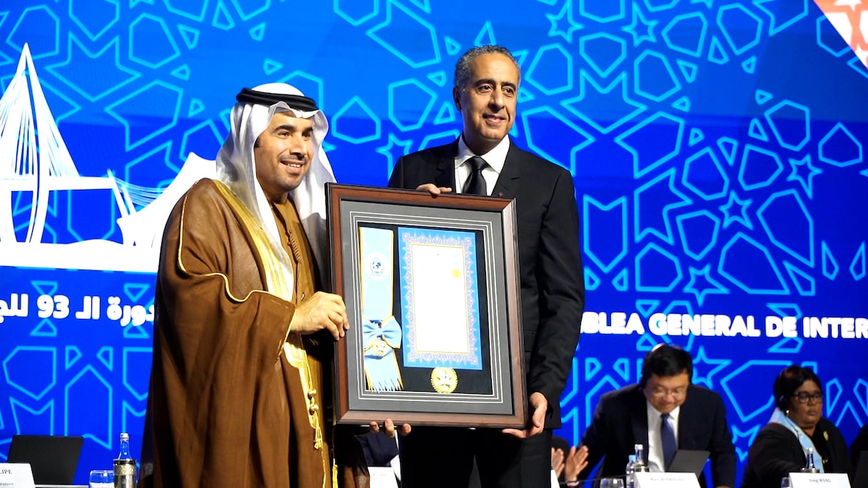 الأنتربول يمنح أعلى وسام له لعبد اللطيف حموشي