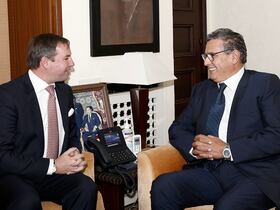 Le chef du gouvernement, Aziz Akhannouch, recevant le prince Guillaume, grand-duc héritier de Luxembourg, mardi 11 octobre 2022, à Rabat.