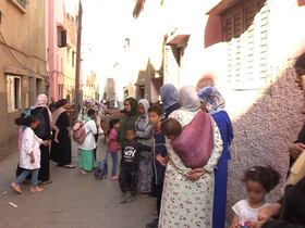 A Kénitra, toute la ville s'est mobilisée pour retrouver la petite Fatima-Zahra, 5 ans, qui avait fait l'objet d'une alerte enlèvement jeudi soir, 22 septembre 2022, avant d'être retrouvée le lendemain.