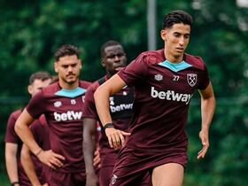 Le Lion de l'Atlas, Nayef Aguerd lors d'une séance d'entraînement de West Ham.