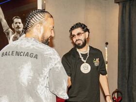 French Montana et Dystinct, dans un studio d'enregistrement, en décembre 2024.