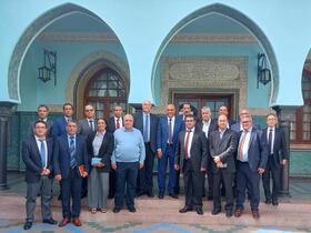Abdellatif Miraoui, ministre de l'Enseignement supérieur, et les membres du bureau national du SNEsup à l'issue d'une réunion, jeudi 20 octobre 2022.