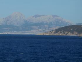 Le détroit de Gibraltar sous lequel pourrait être construit un tunnel reliant l’Espagne et le Maroc.