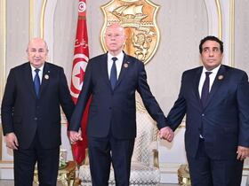 Les présidenst algérien, Abdelmadjid Tebboune, tunisien Kais, et Saied et Mohamed Younes El Menfi, le président du Conseil présidentiel libyen.