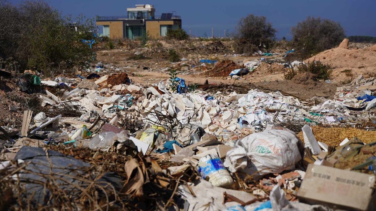 مخلفات المباني بدار بوعزة