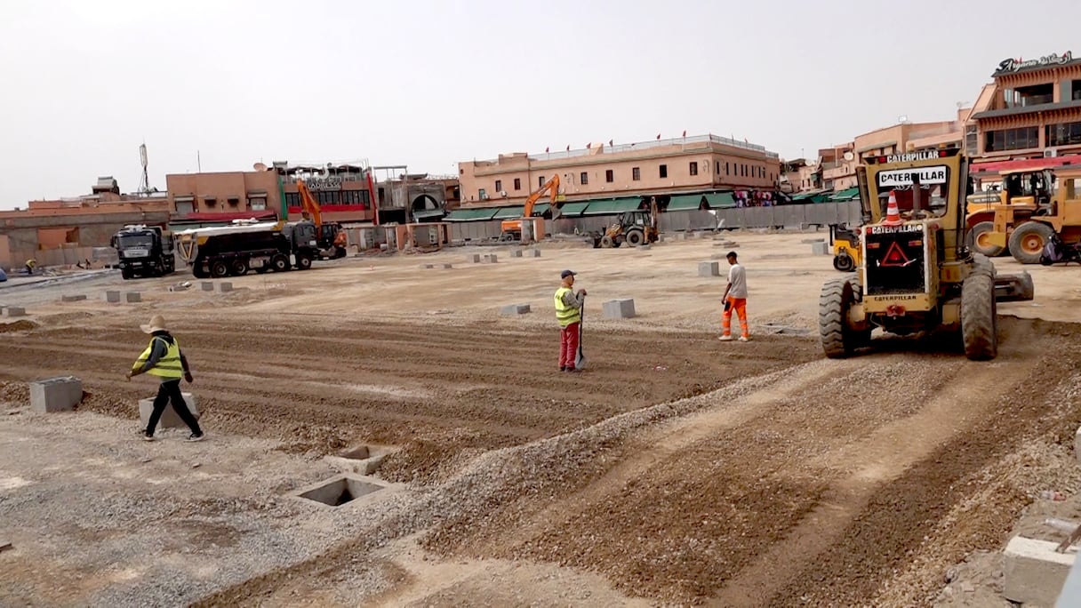 أشغال تهيئة ساحة جامع الفنا بمراكش.. ورش مفتوح في عز الموسم السياحي