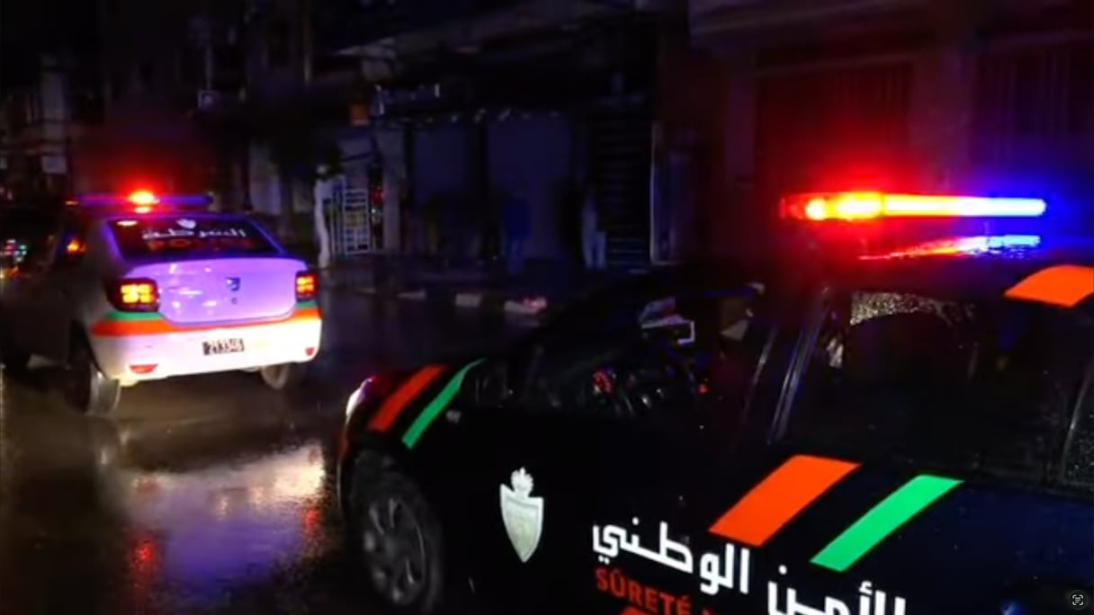Une patrouille policière nocturne à Ksar El Kébir.