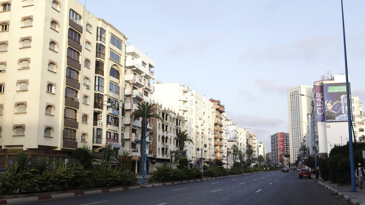 Le boulevard Zerktouni, vous le reconnaissez, sans ses embouteillages, ses motos qui slaloment entre les voitures en triple file agitées de coups de klaxons impatients scandant les invectives des automobilistes?