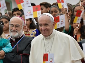 Le pape François et Cristóbal Lopez Romero, archevêque de Rabat, le 30 mars 2019 à à Rabat.