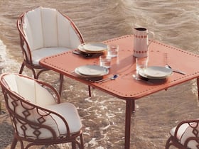 La collection "Tamsa", désignée par Sarah Poniatowski, fondatrice de Maison Lavoine, en collaboration avec Maisons du Monde, tire son inspiration du Maroc et de son artisanat.