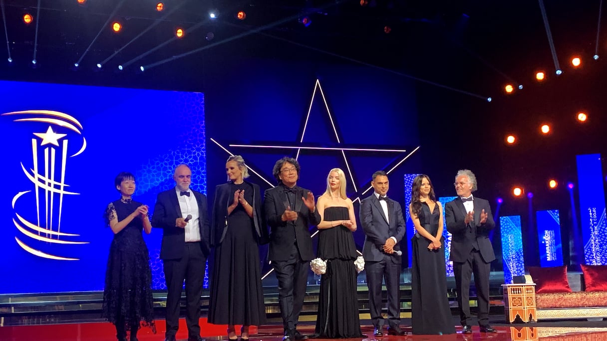 Le jury de la 22ème édition du Festival international du film de Marrakech foule le tapis rouge