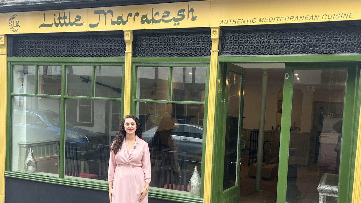 Zara Rhanem, cheffe et gérante du restautant "Little Marrakesh", à Worcester, en Angleterre.