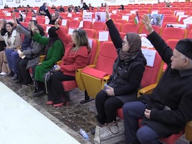 أعضاء من جماعة فاس يصوتون على اتفاقية شراكة وتعاون مع بلدية كفار سابا بإسرائيل