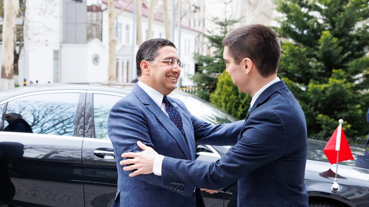 Nasser Bourita et le ministre et des Affaires étrangères de la République de Moldavie, Mihai Popșoi.