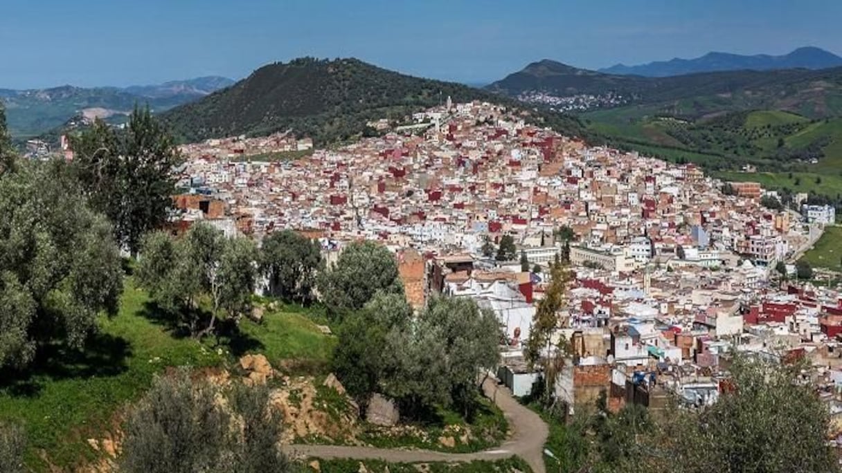 صورة بانورامية لمدينة وزان