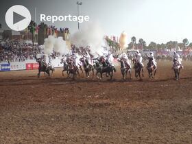 Des cavaliers au moussem annuel Moulay Abdellah Amghar.