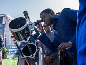 Le président sénégalais, Bassirou Diomaye Faye, au lancement de la 2ème Caravane nationale de l’espace, le 6 avril 2025.