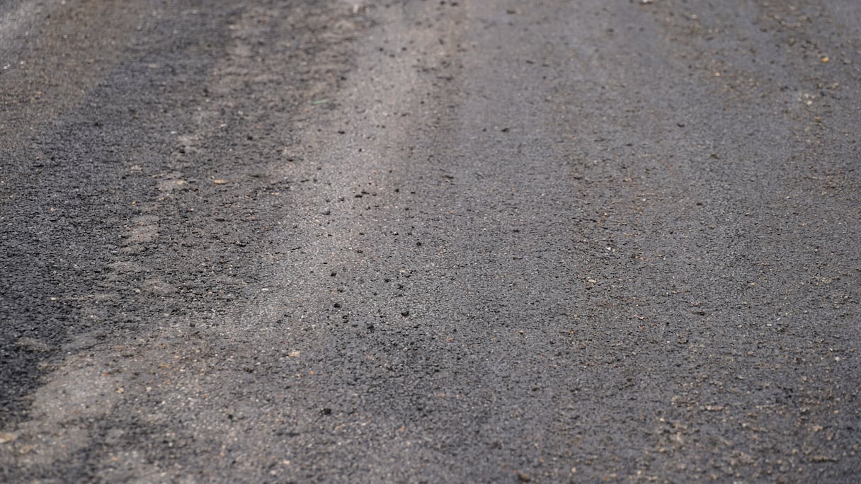 أشغال إعادة تهيئة شوارع وأزقة الحي الحسني تتواصل بوتيرة متسارعة