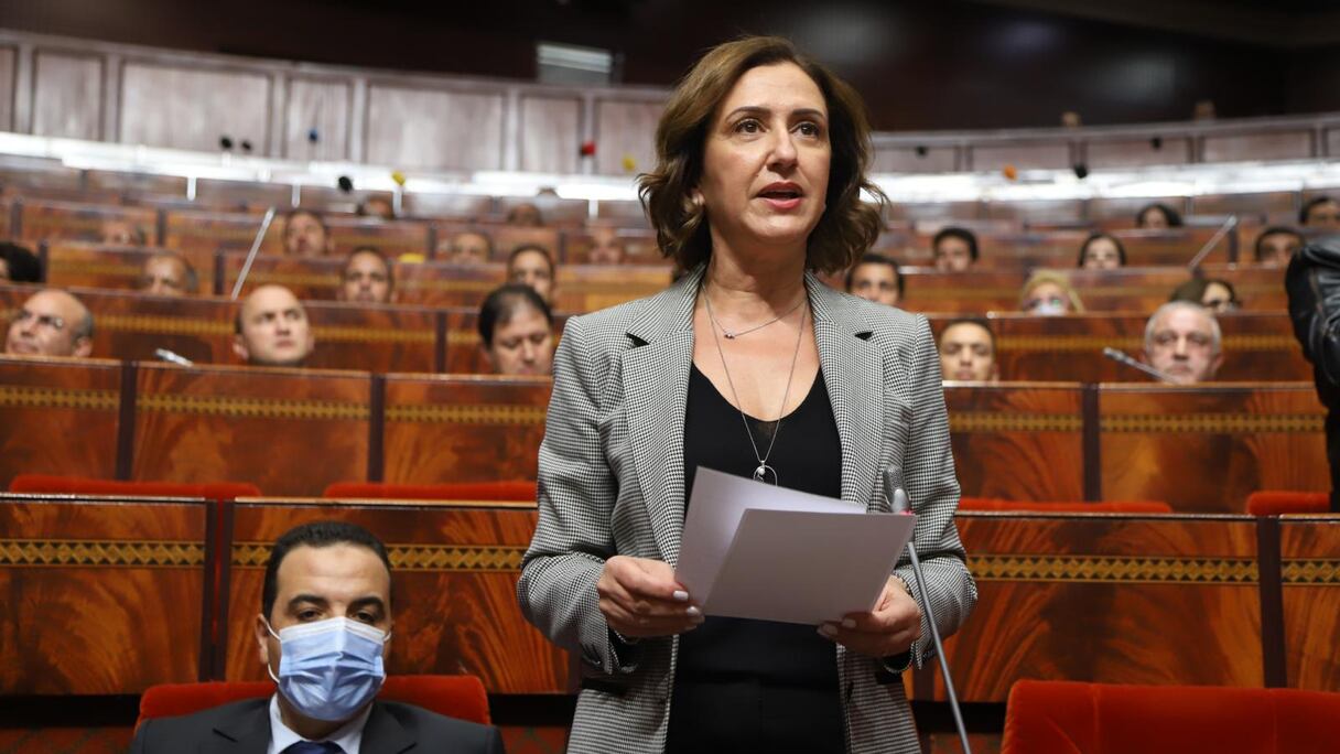 Fatim-Zahra Ammor, ministre du Tourisme, de l’Artisanat et de l’Economie sociale et solidaire, répondant à une question orale à la Chambre des représentants, le 20 décembre 2021.