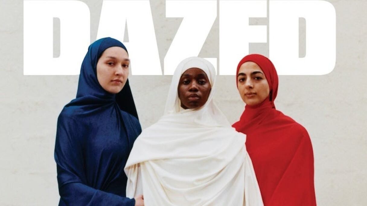 La couverture du nouveau numéro du magazine Dazed & Confused met à l'honneur les françaises de confession musulmanes et milite pour le droit de porter l'abaya.