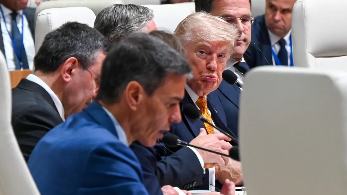 Le président américain Donald Trump et le chef du gouvernement espagnol Pedro Sanchez.