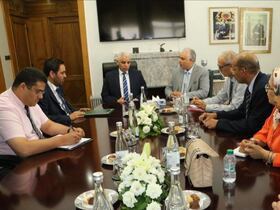 Le ministre de la Santé et des représentants des médecins du secteur libéral.