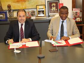 Hamid Addou, président directeur général de la RAM, et Alioune Badara Fall, directeur général d'Air Sénégal.