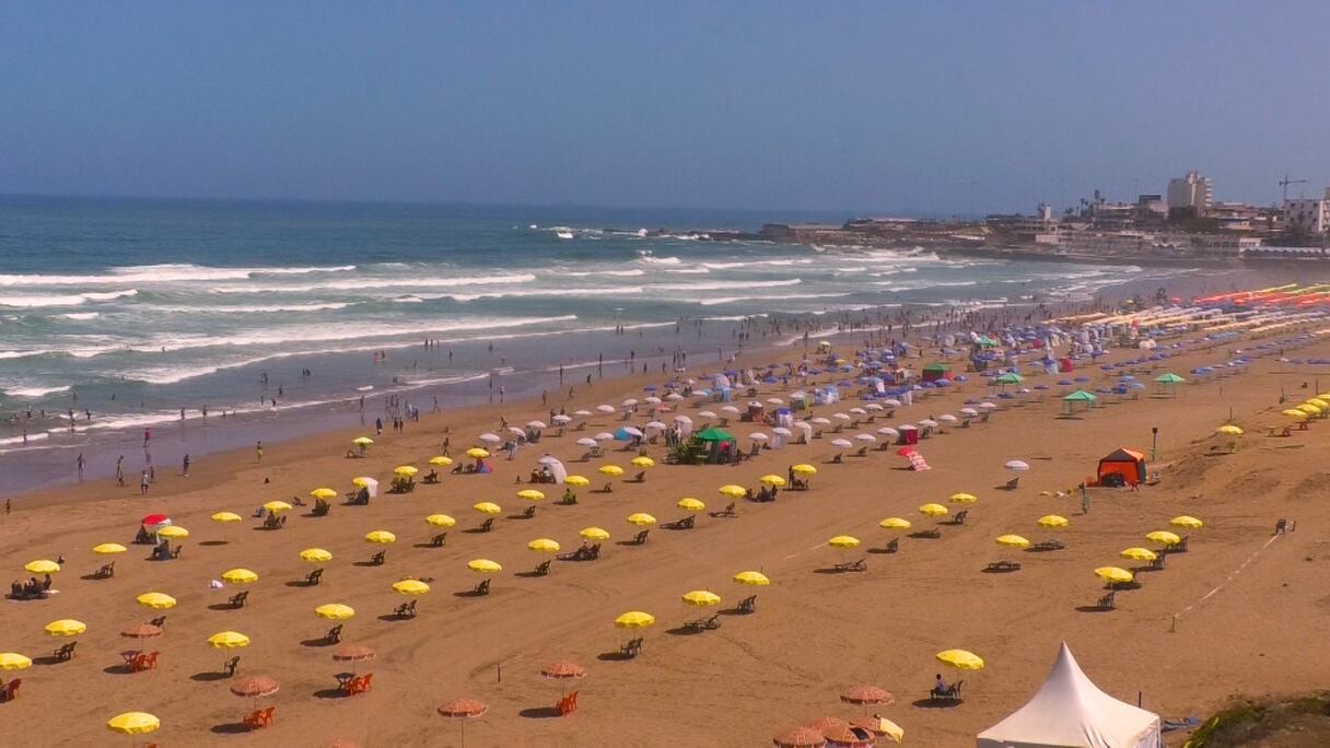 نهار فالبحر: شاطئ عين الذئاب